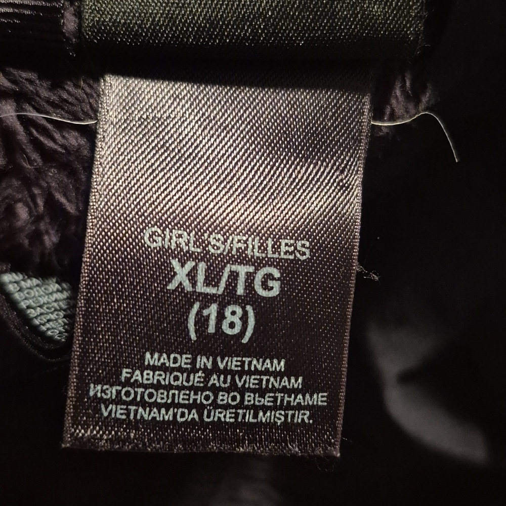 North Face girls size XL or 18 black fuzzy sweater inside of 3 in 1 jacket VGUC - Picture 5 of 5